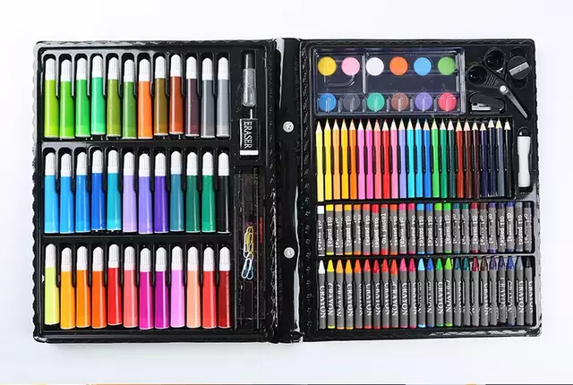 Complete coloring and Painting Kit