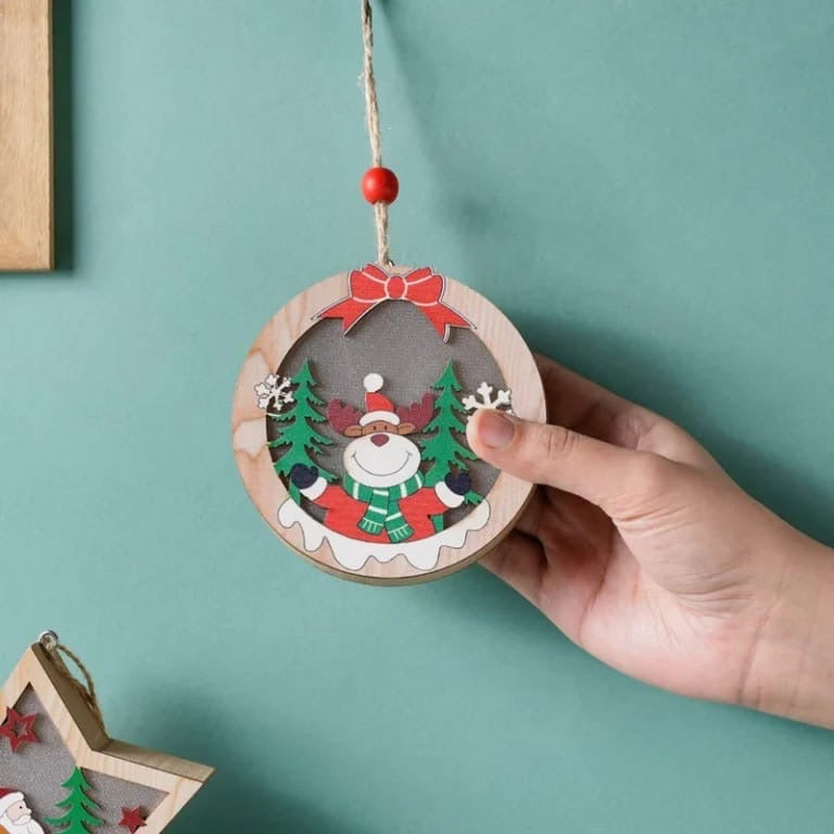 Circular door decoration