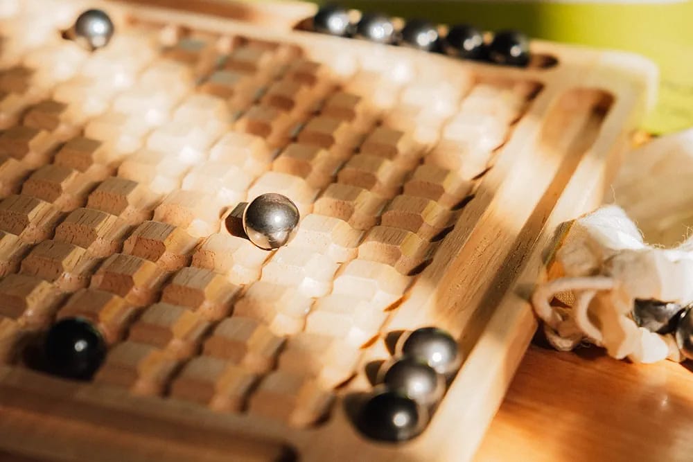 Magnetic chess
