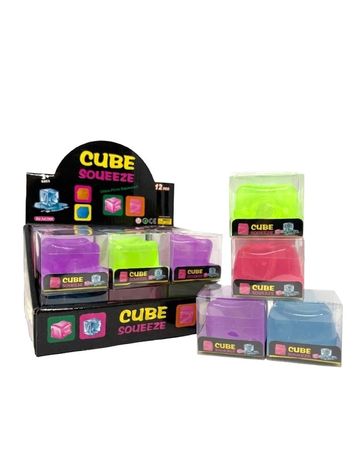 Cube squeeze toy (nido)