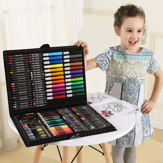 Complete coloring and Painting Kit