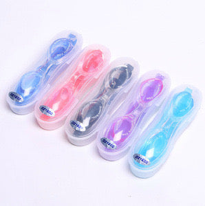 Swim goggles