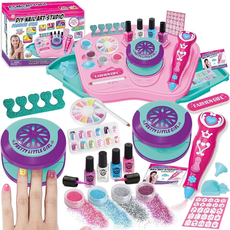 DIY nail art studio