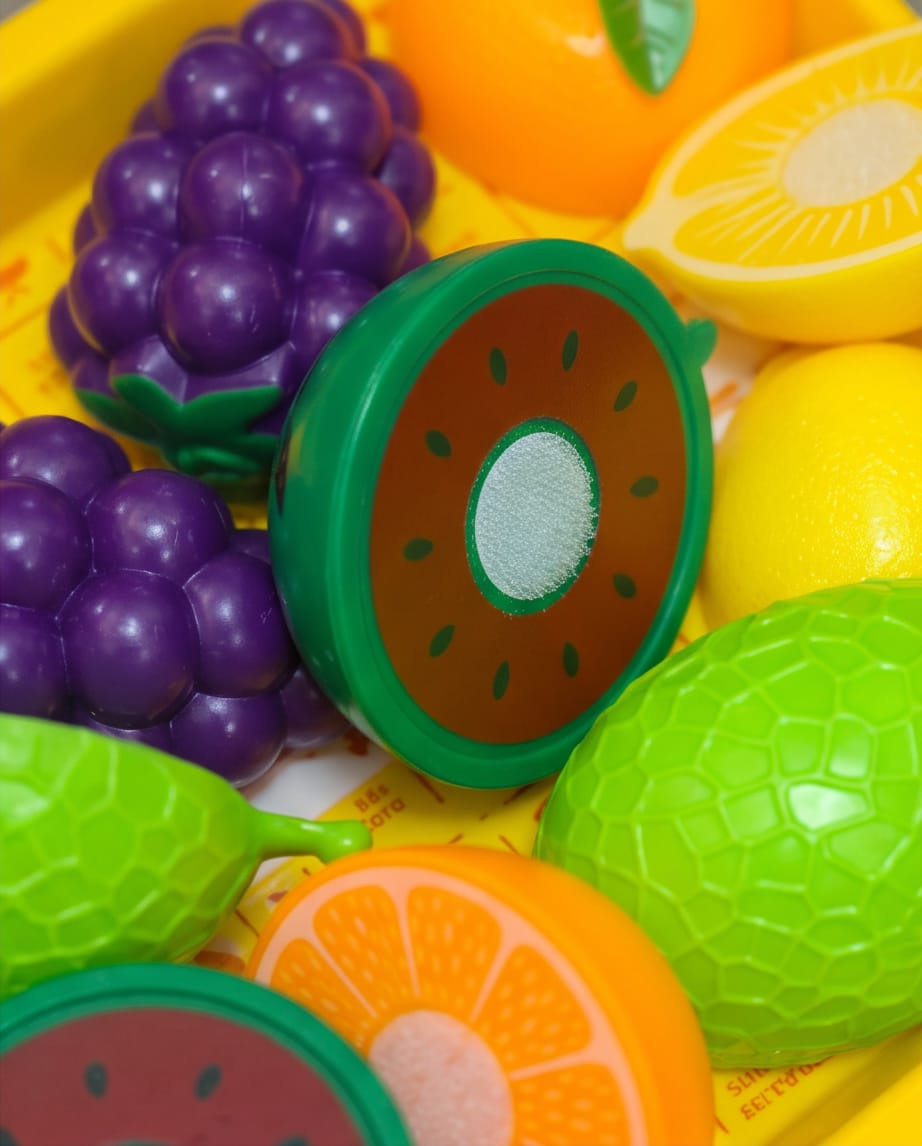Play food cutting set