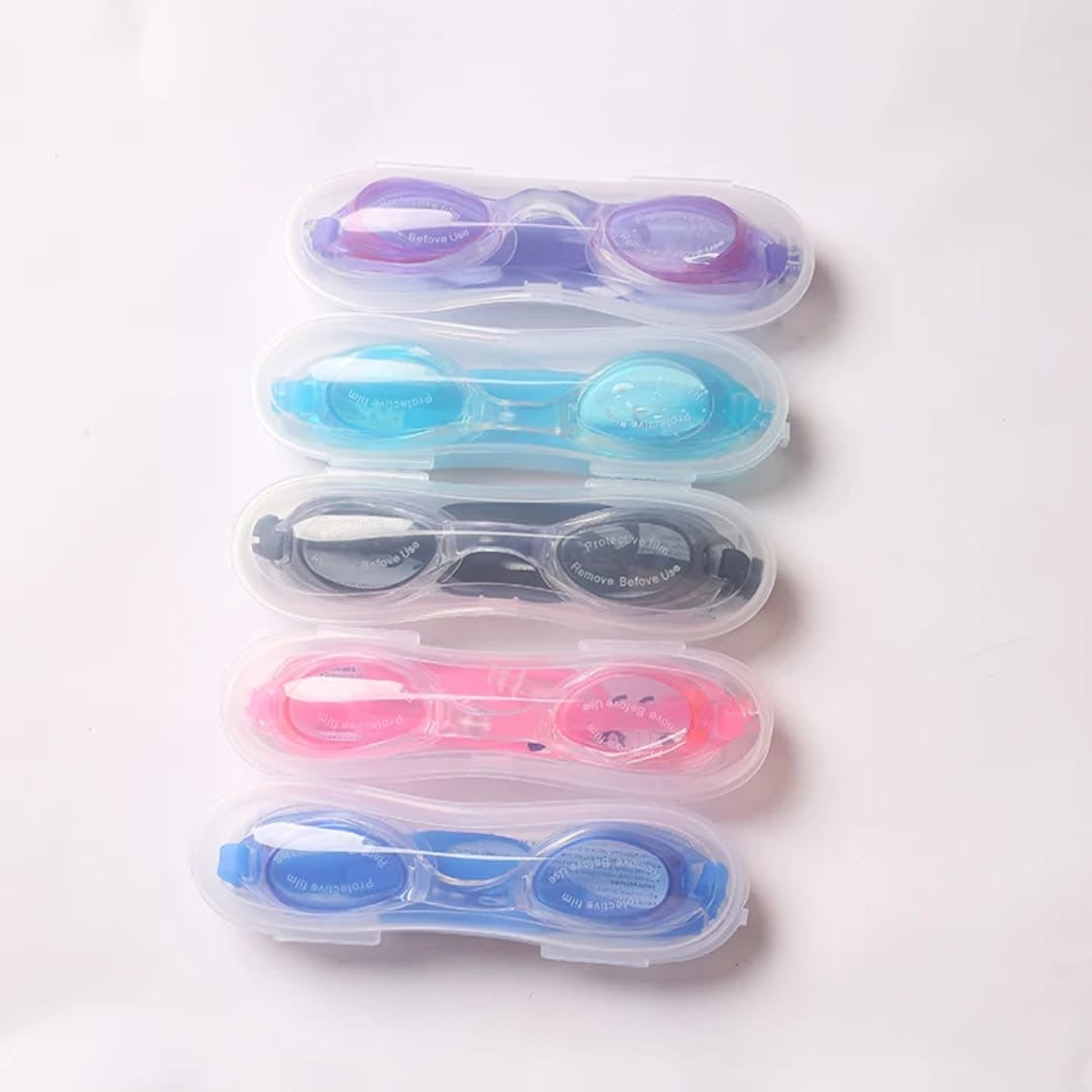 Swim goggles