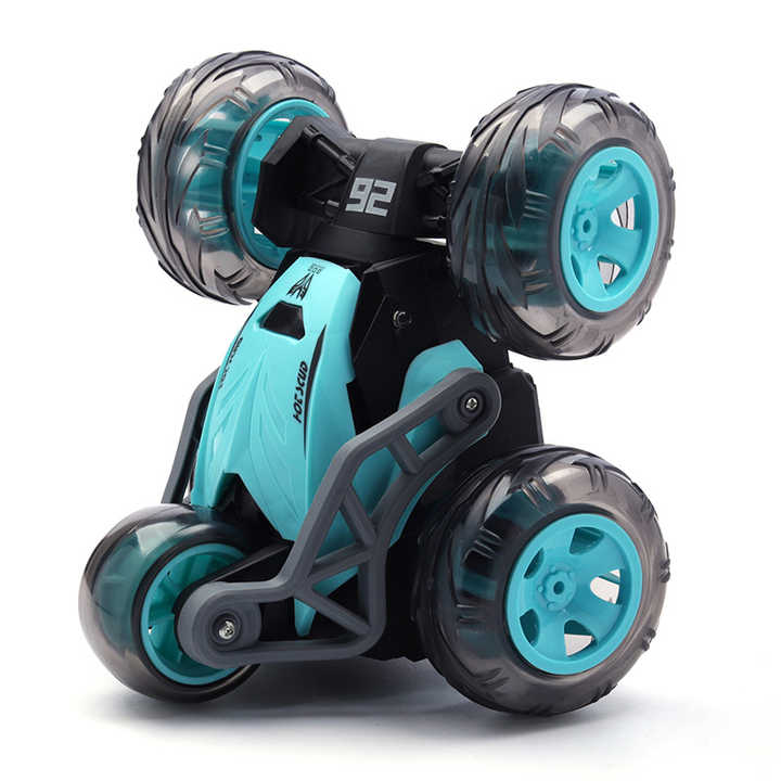 Five wheel stunt