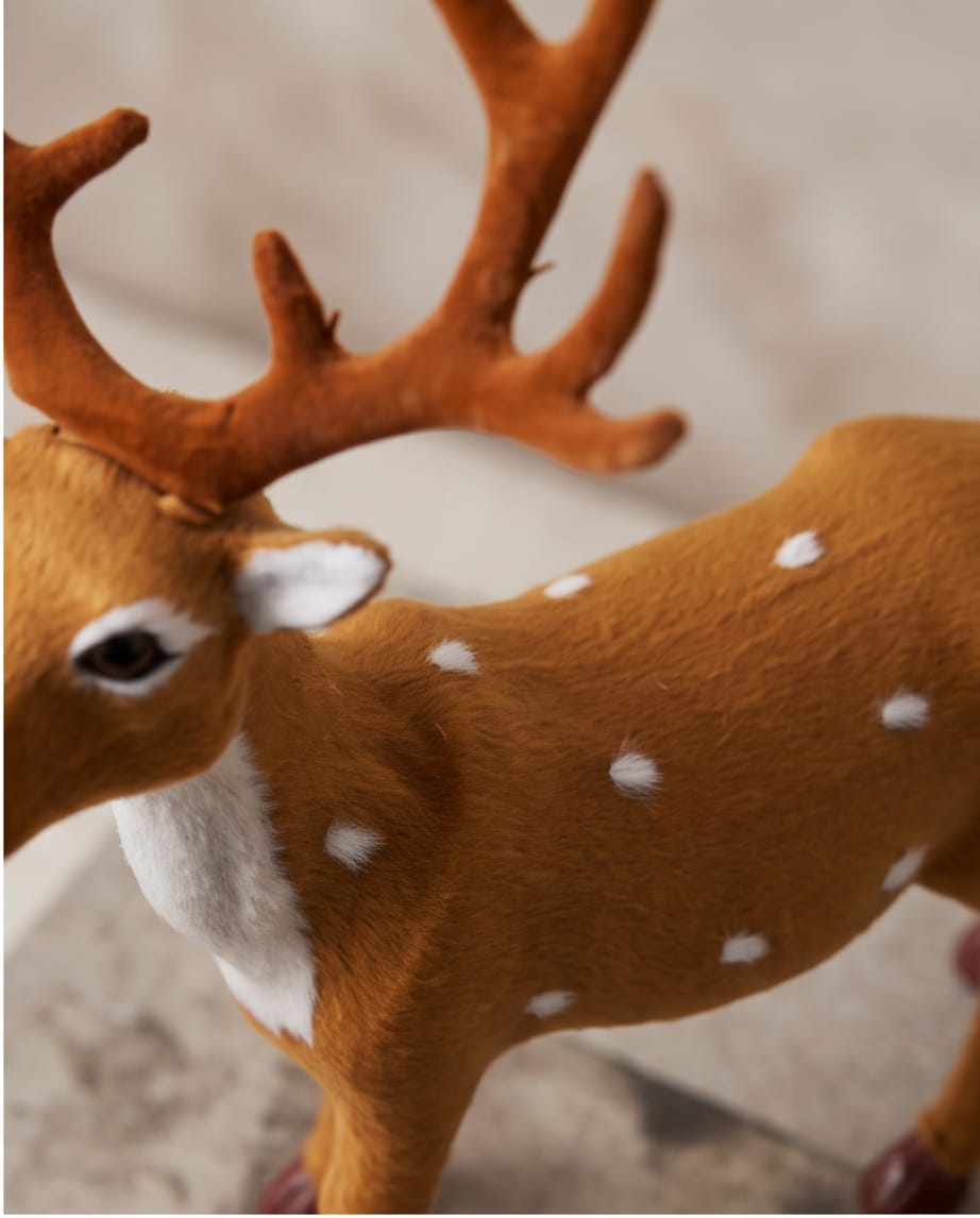 standing deer (reindeer/elk) tabletop figurine