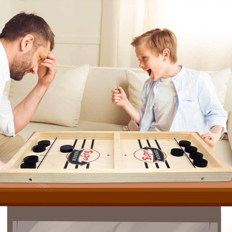 Manual football board game