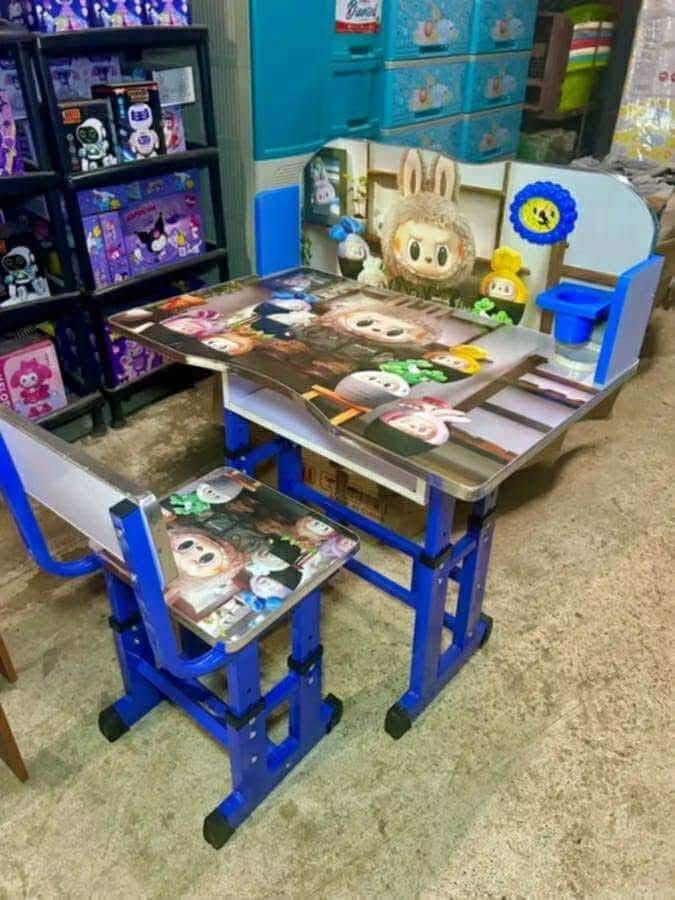 Big Desk and Chair